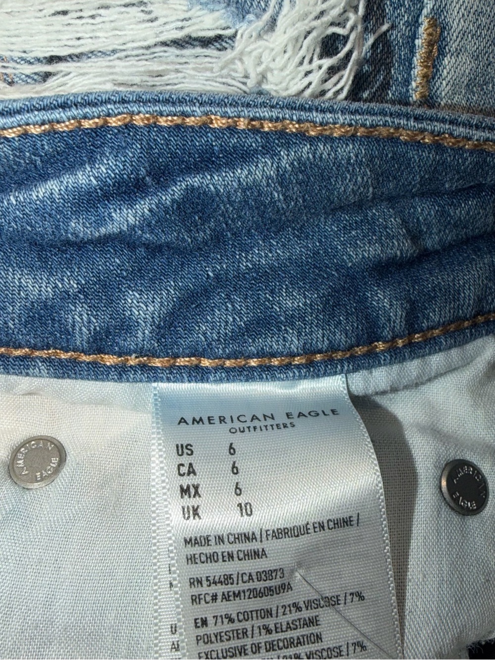 American Eagle Outfitters Light Blue Distressed Denim Shorts - Picture 6 of 6
